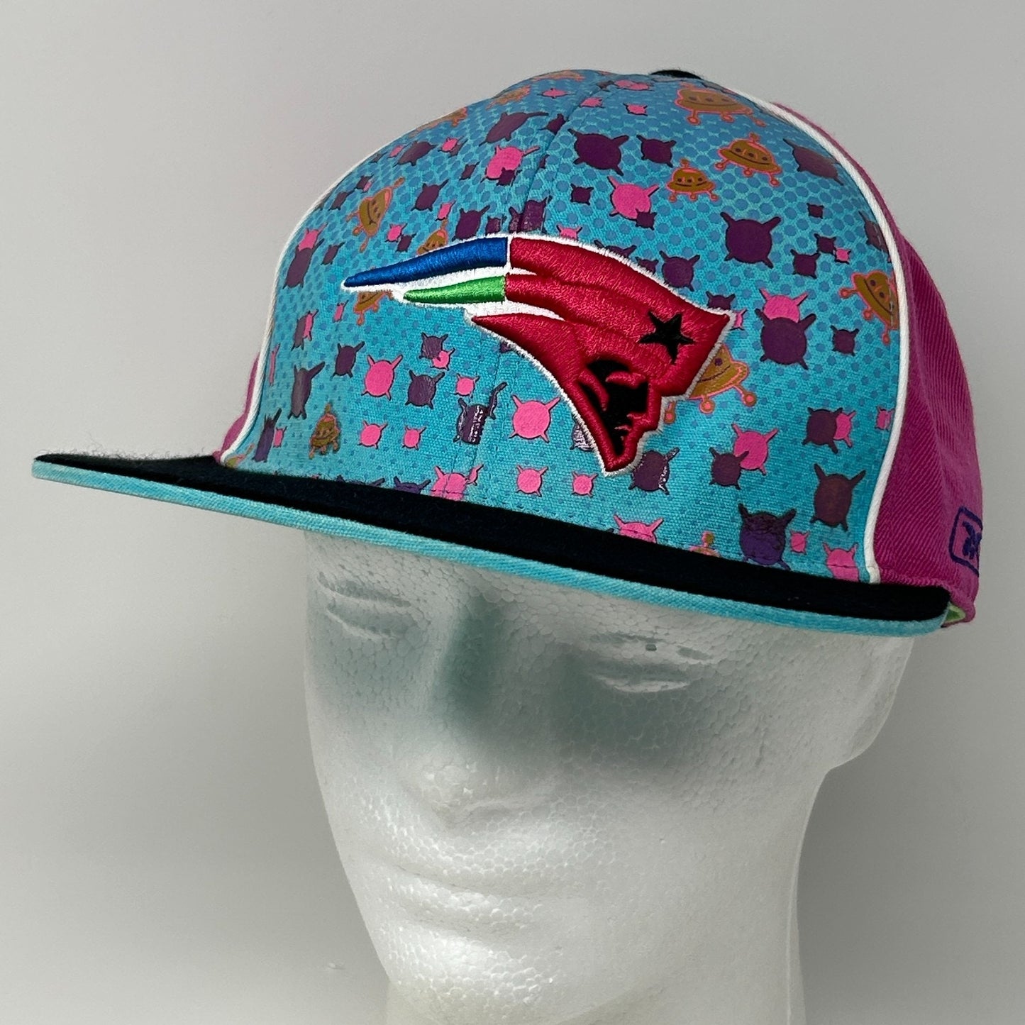 New England Patriots Hat Baseball Cap UFO Alien Space Reebok Blue Fitted 7 5/8