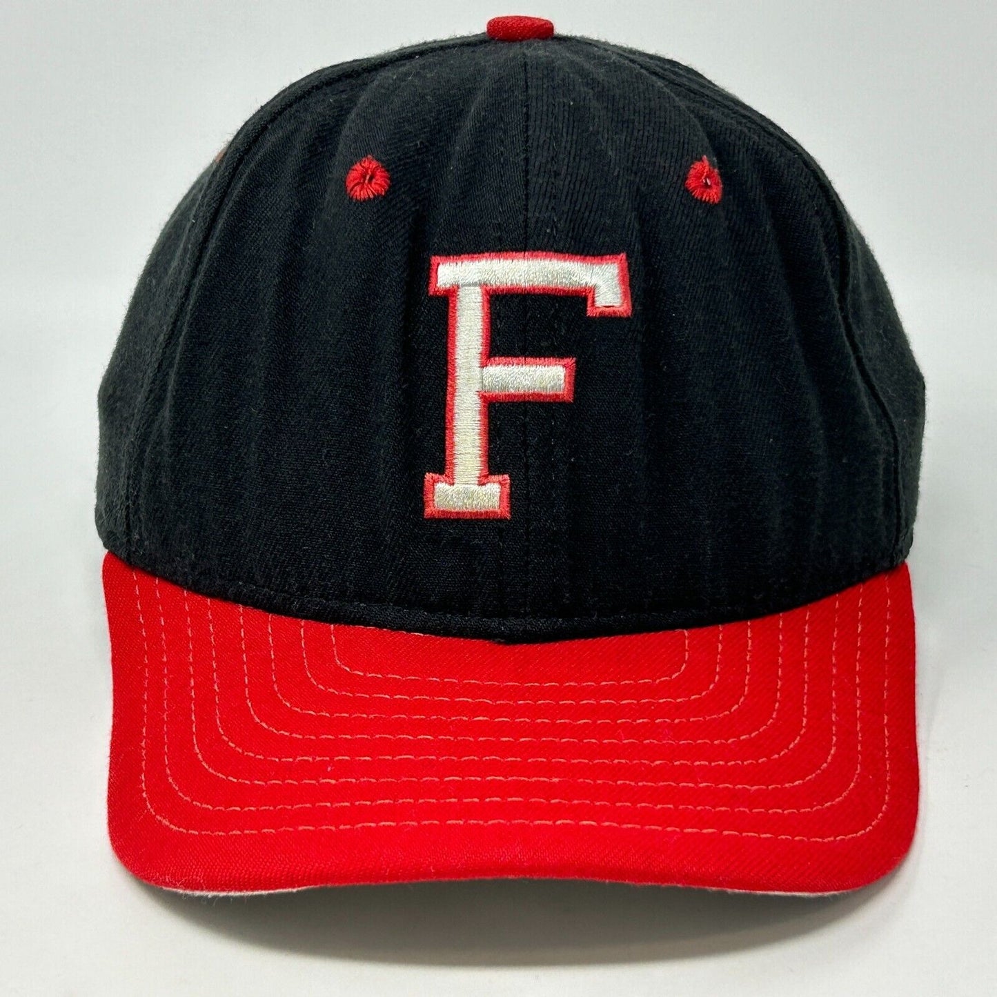 New Era vintage baseball hat in black and red, front view, size adjustable