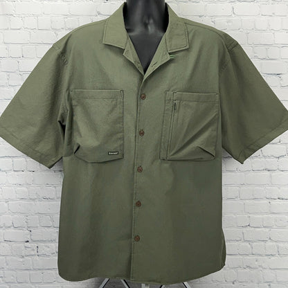 St Roller olive green short-sleeve shirt with two front pockets and a zipper pocket detail