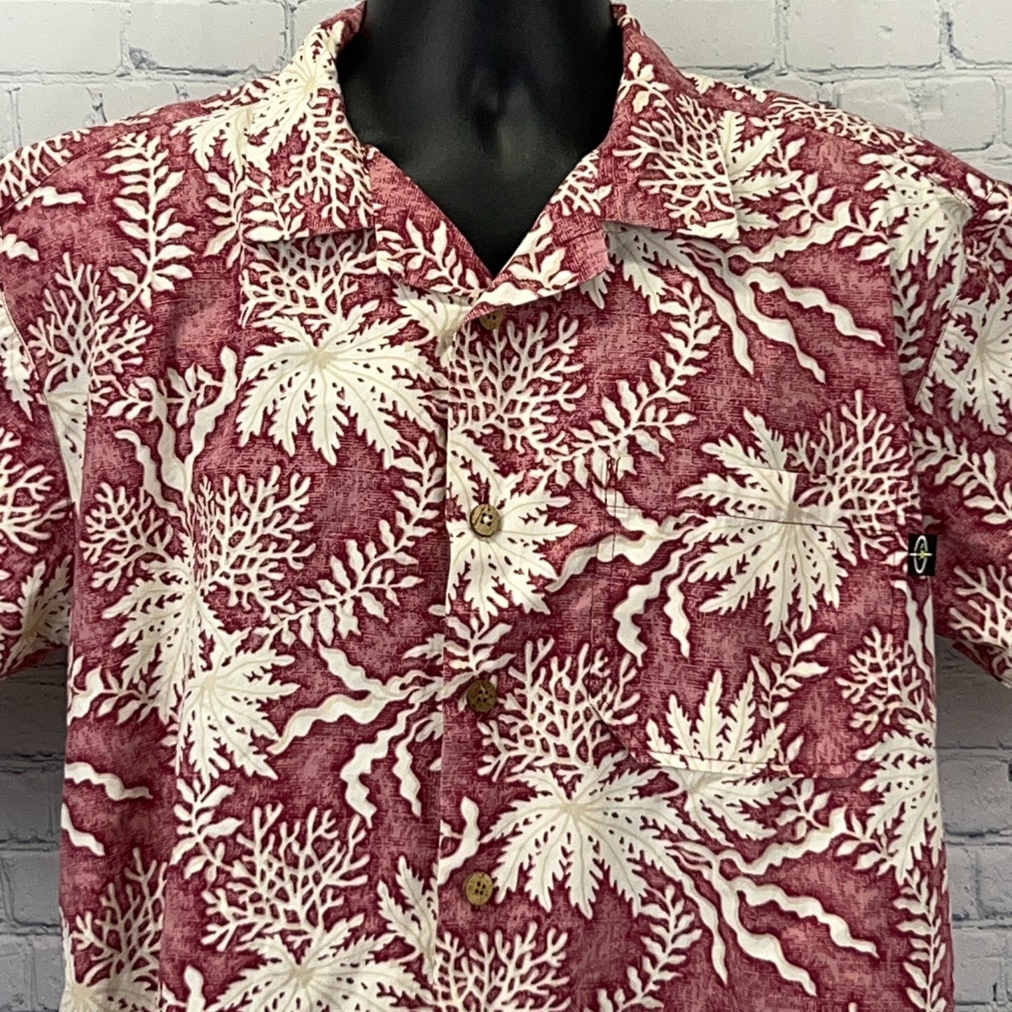 VANS Men's Short-Sleeve Red Hawaiian Shirt with Tropical Print, Ideal for Surfing and Beachwear