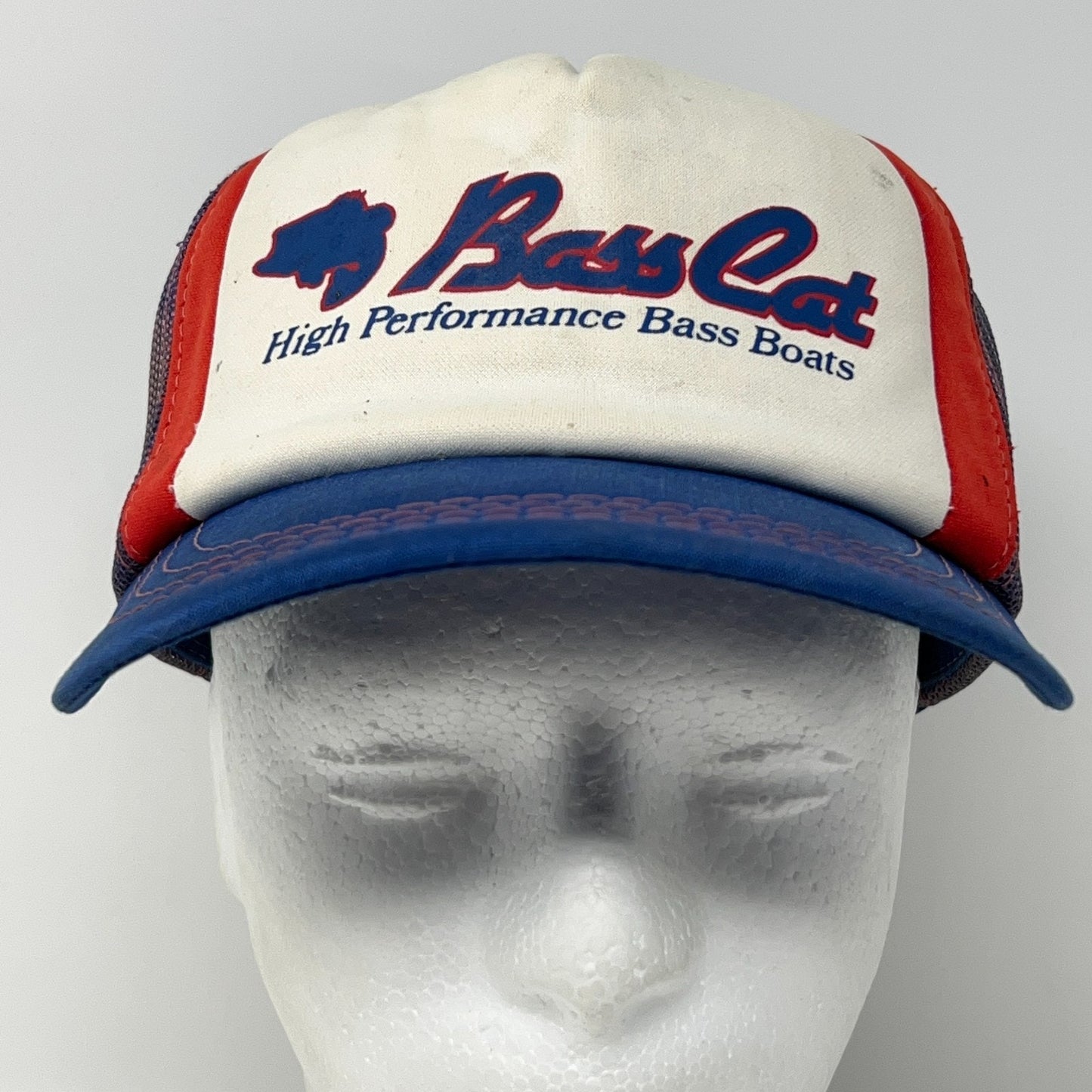 Vintage 80s Bass Cat Fishing Boats Trucker Hat Baseball Cap Mesh Snapback Blue