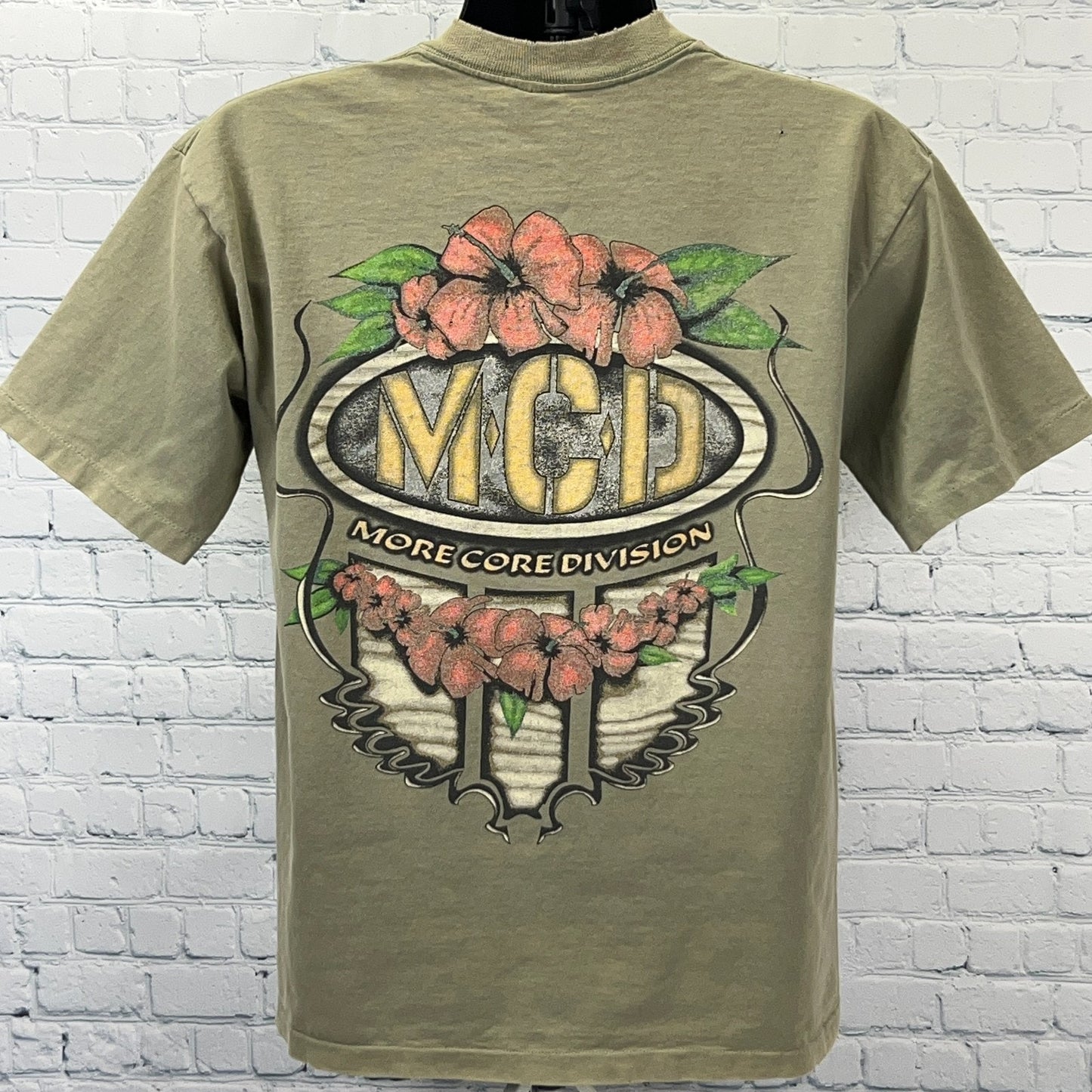Distressed Vintage 90s More Core Division MCD T Shirt Surfer USA Green M Medium