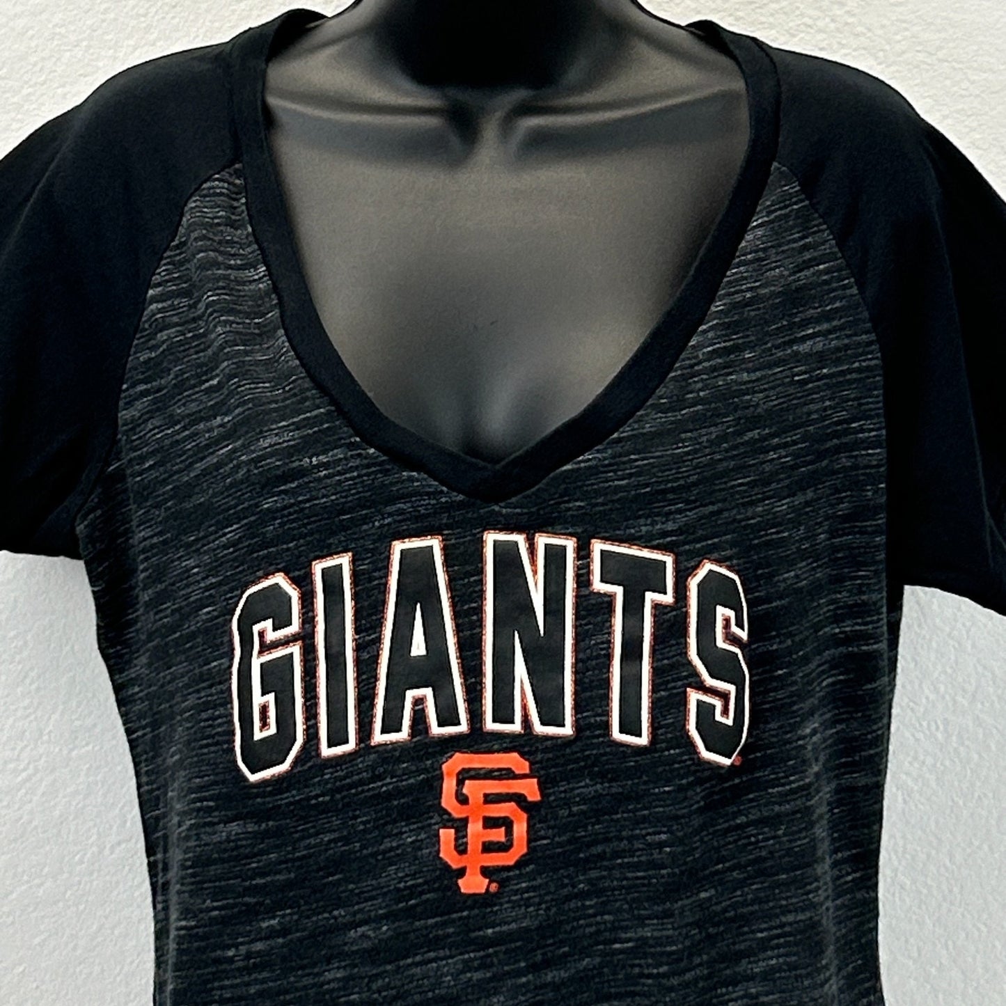 San Francisco SF Giants Womens T Shirt New Era MLB V Neck Black Tee XL X-Large