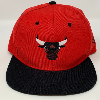 Chicago Bulls Snapback Hat NBA Basketball Red Black 6 Six Panel Baseball Cap