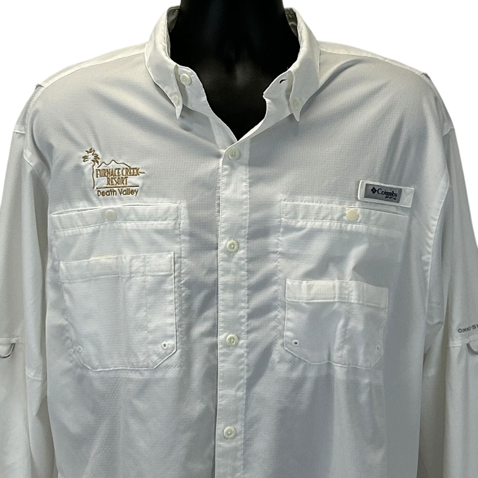 Columbia PFG white fishing shirt in size large with front chest pockets and embroidered logo