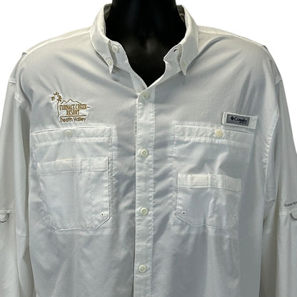 Columbia PFG white fishing shirt in size large with front chest pockets and embroidered logo