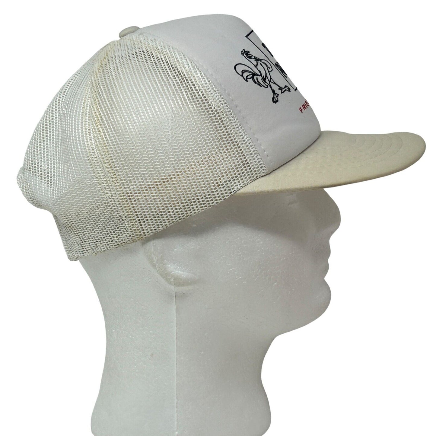 Gorra de béisbol blanca con cierre trasero de la marca The Pantry Fried Chicken de los años 80