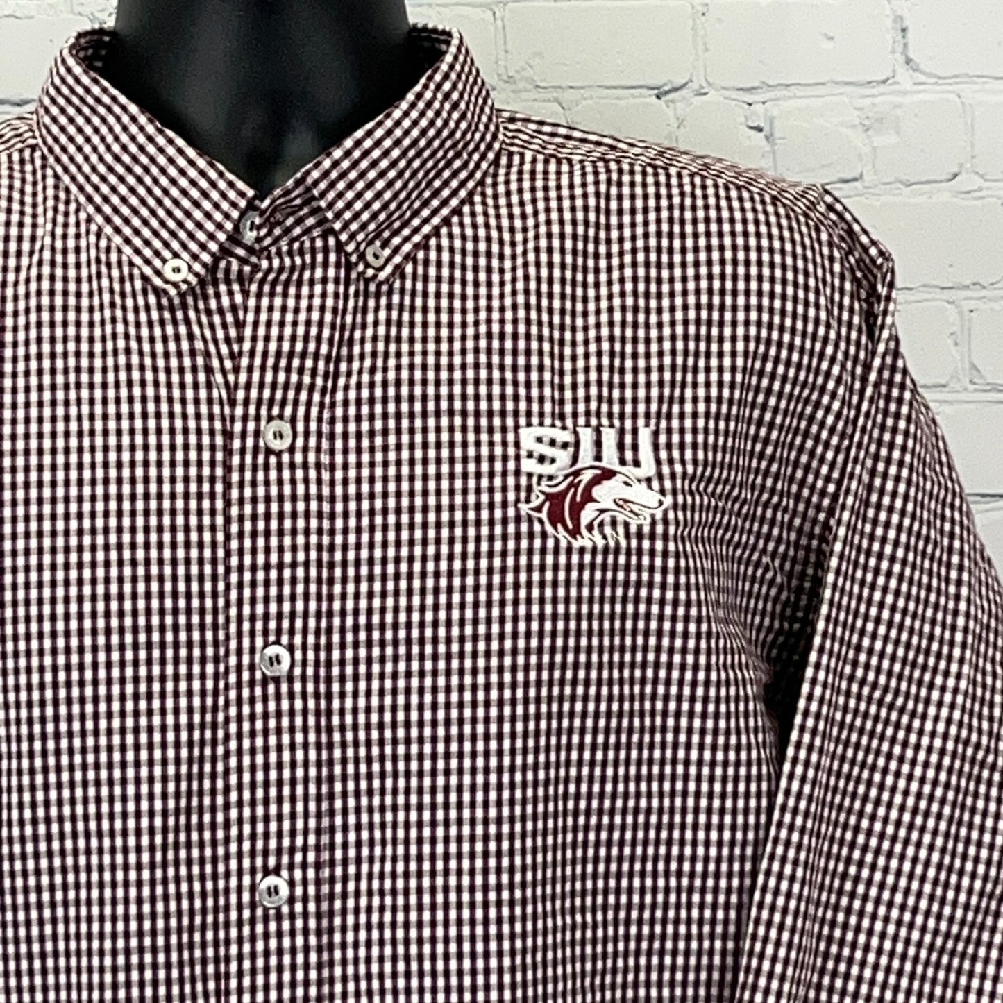 Southern Illinois University Salukis Button Front Shirt XL X-Large Red Plaid SIU