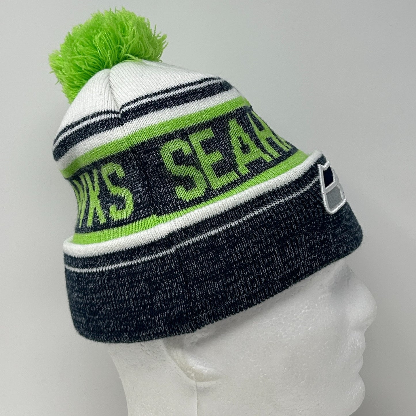 Seattle Seahawks Cuffed Pom Pom Beanie Toque Winter Hat NFL New Era Green