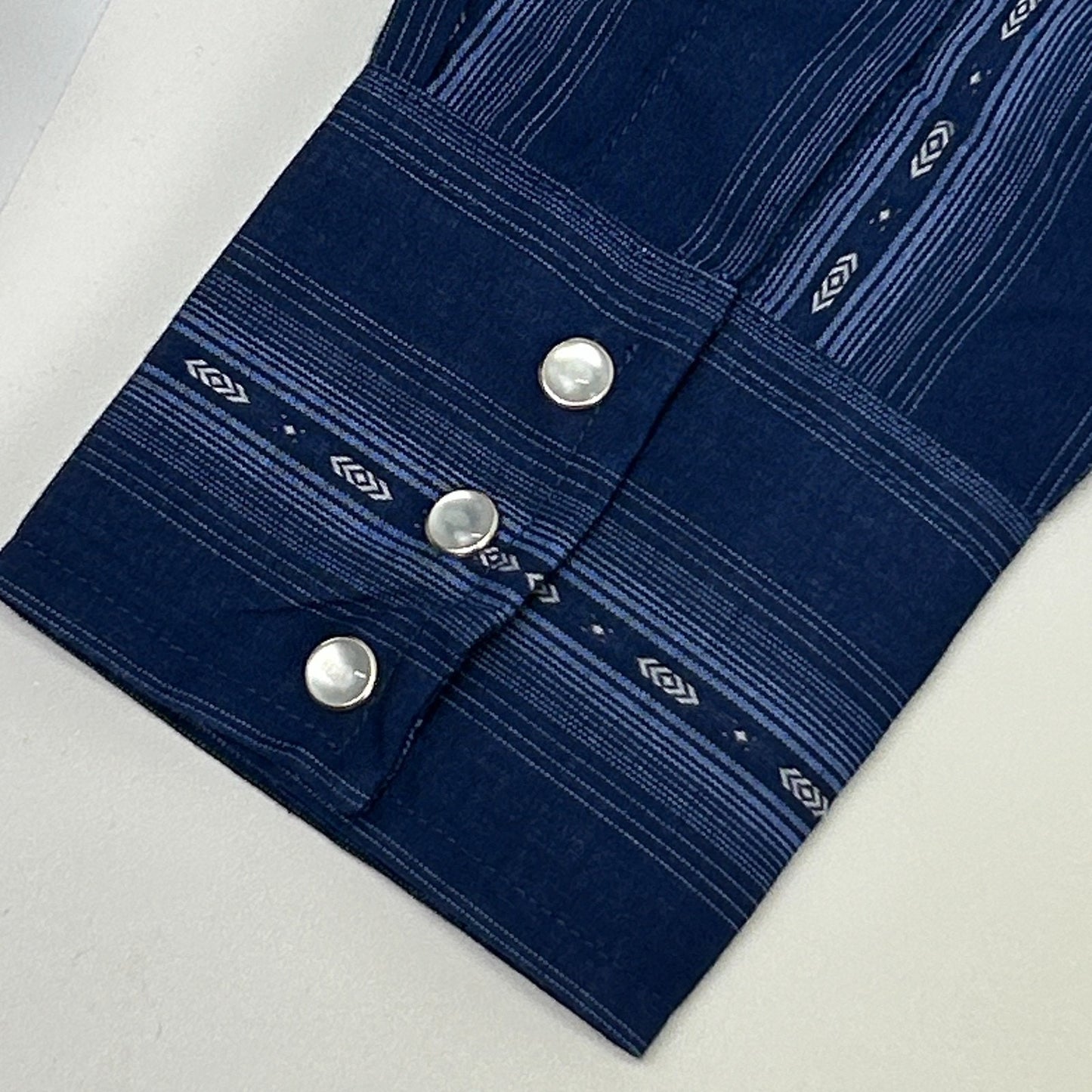 Ely Cattleman Pearl Snap Button Front Shirt Western LS Striped Blue M Medium