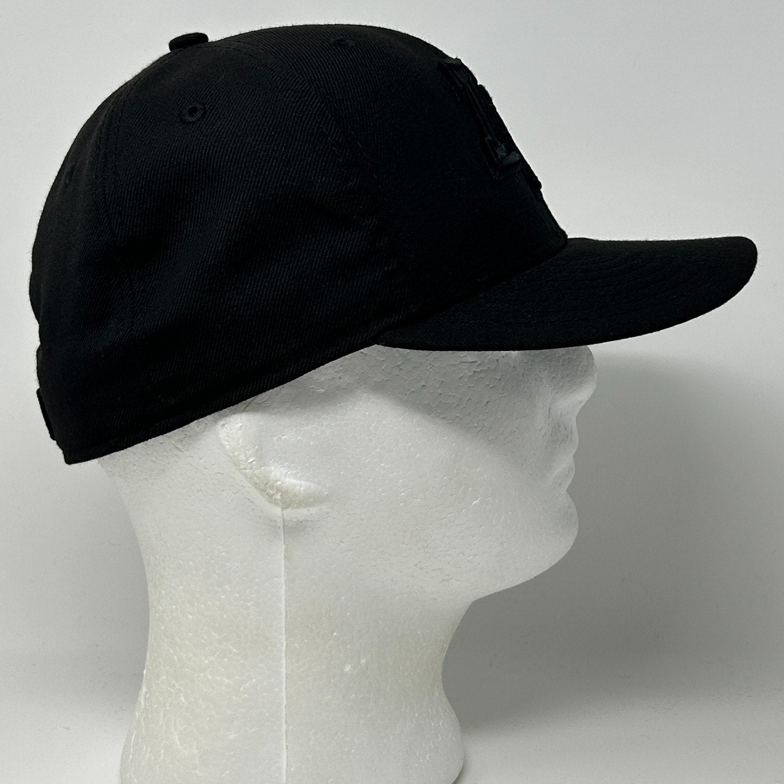 Las Vegas Aviators Hat Baseball Cap MiLB New Era Wool Black On Black Fitted 7 - Neon Vintage