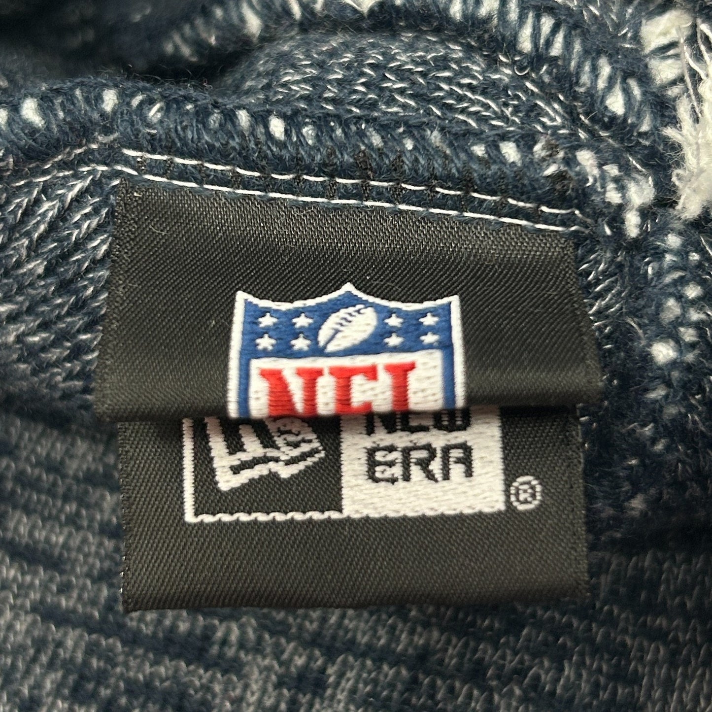 Seattle Seahawks Cuffed Pom Pom Beanie Toque Winter Hat NFL New Era Green