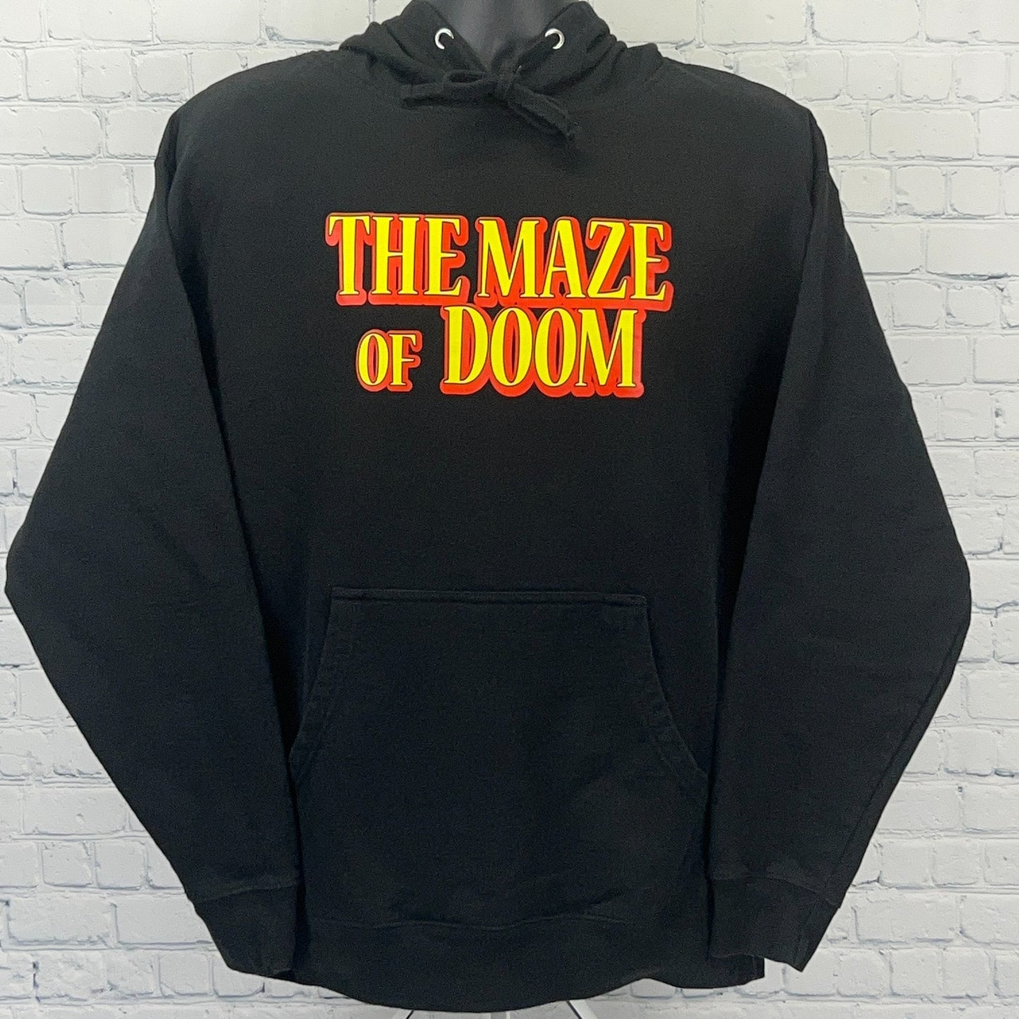 The Maze of Doom Hoodie L Large Black Hooded Sweatshirt Long Sleeve Pocket