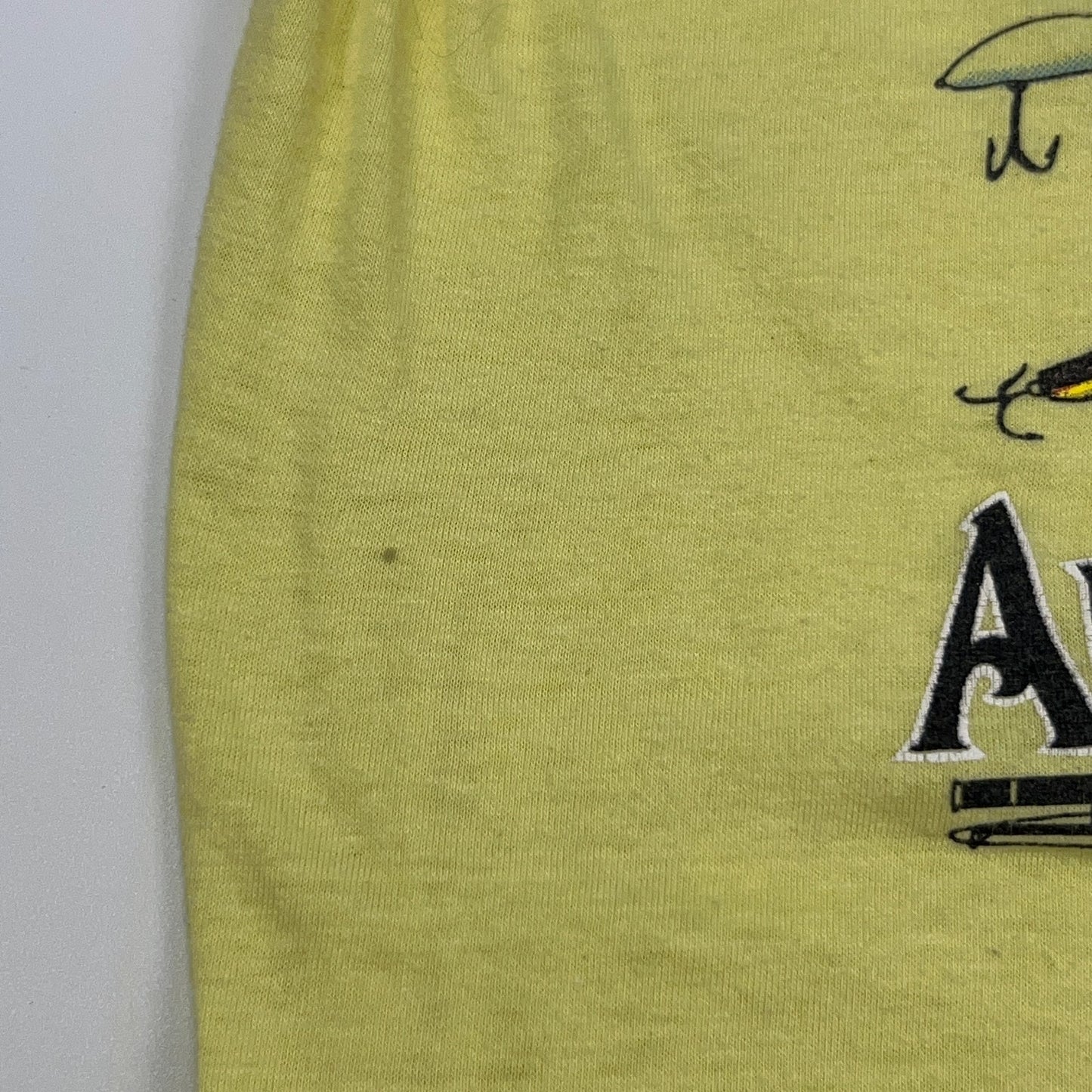 Vintage 80s North Country American Classics T Shirt Fishing USA Yellow S Small
