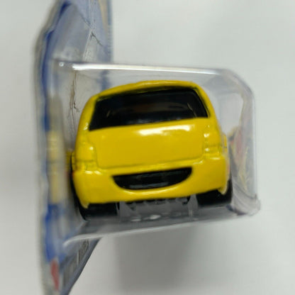 Fandango Hot Wheels Collectible Diecast Car Yellow SUV Vintage 2002 Vehicle New