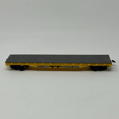 Trailer Train HO Gauge Flat Car Freight Scale Model Train Life Like Yellow