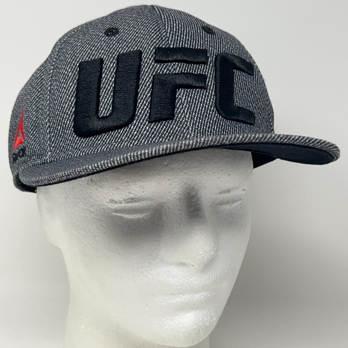 UFC Hat Baseball Cap MMA Mixed Martial Arts Reebok Gray 6 Panel Flex Fitted L-XL