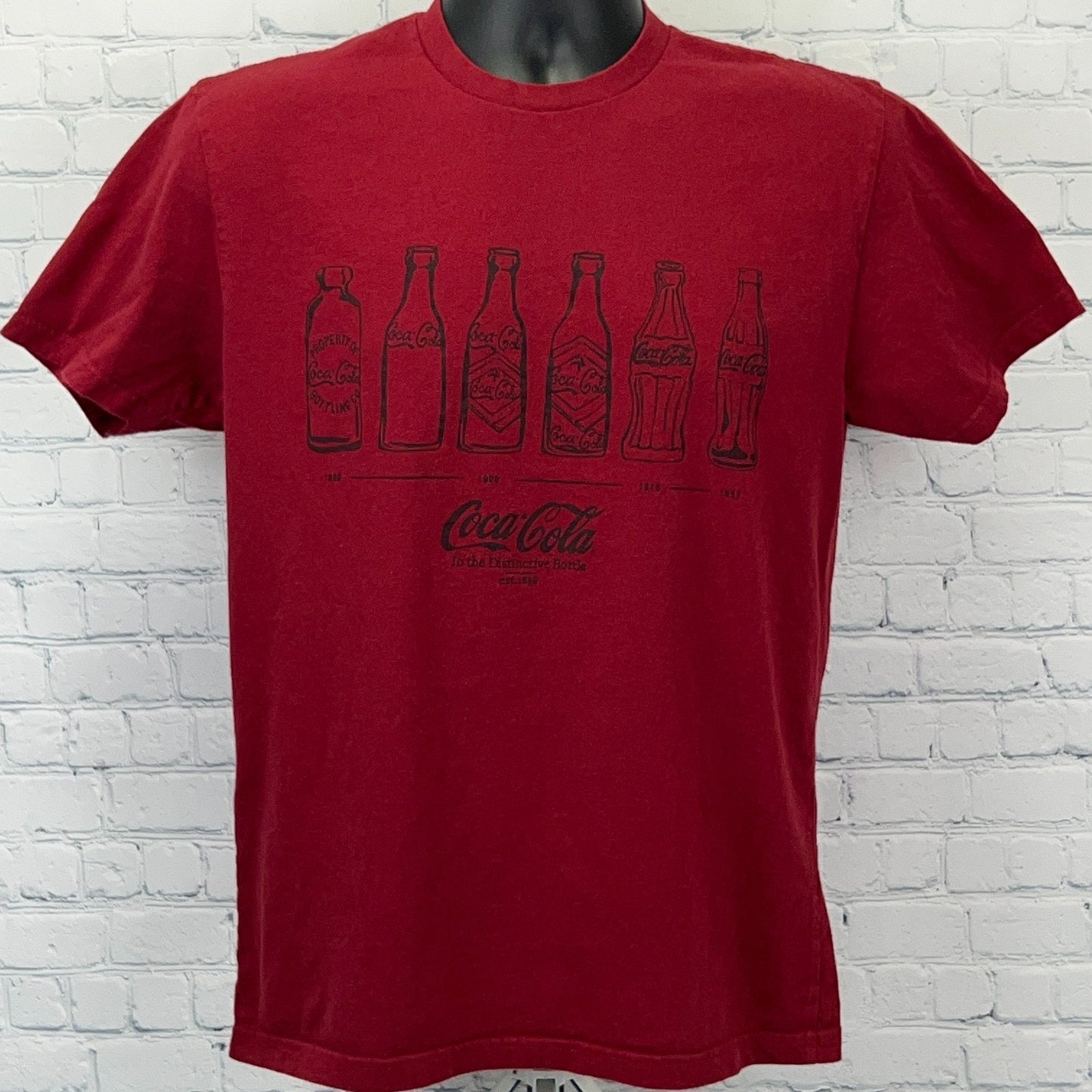 Coca Cola The Distinctive Bottle T Shirt M Medium Red Coke Soda Pop History Tee