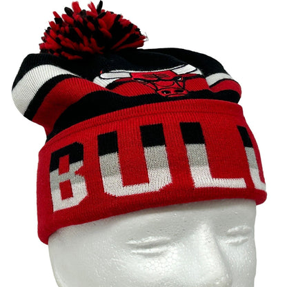 Chicago Bulls Pom Pom Beanie Cuffed Toque Hat NBA Mitchell & Ness Red Black New