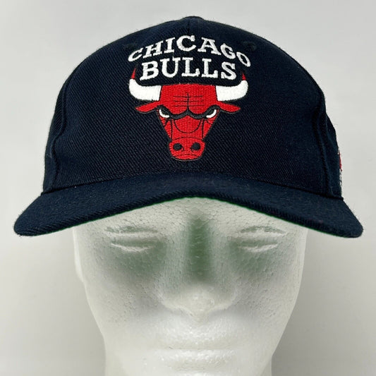 Vintage Chicago Bulls Logo Hat Baseball Cap Sports Specialties Snapback Black