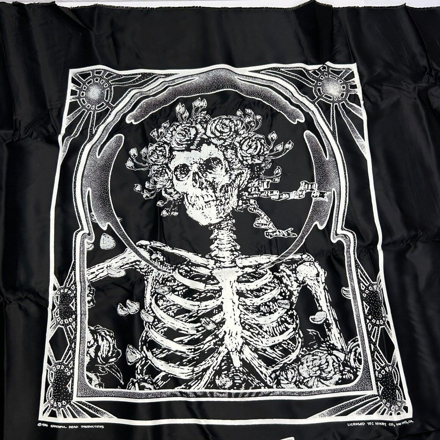 Nikry Co Vintage Grateful Dead Blanket Black Front View