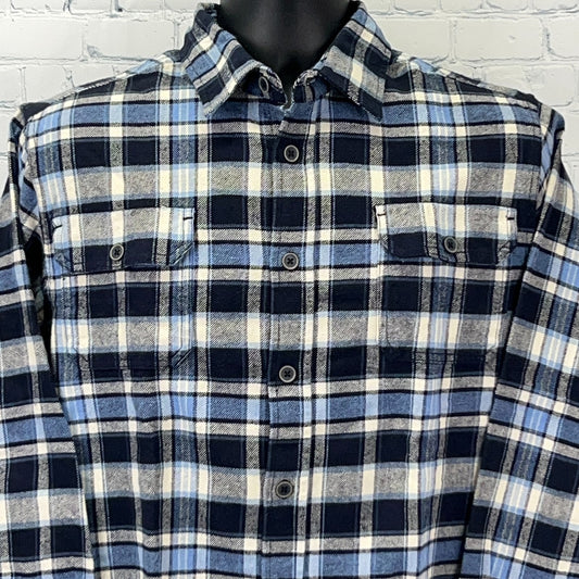 JACHS Blue and Navy Plaid Flannel Shirt with Button-Up Front and Two Chest Pockets
