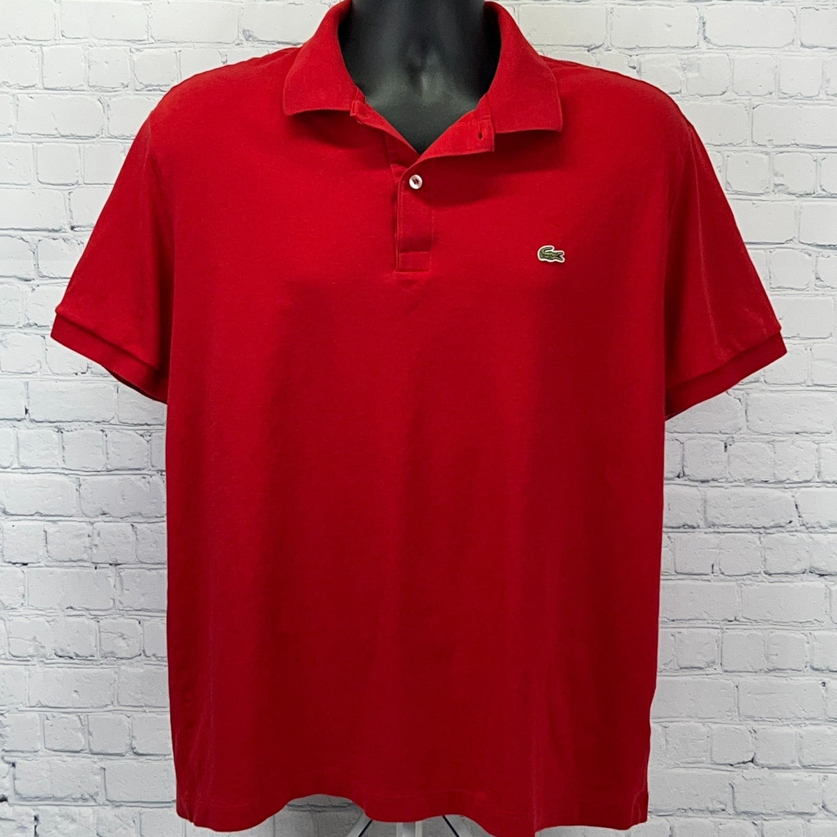 Lacoste Red Short Sleeve Polo Shirt in Large with Iconic Crocodile Logo on Chest