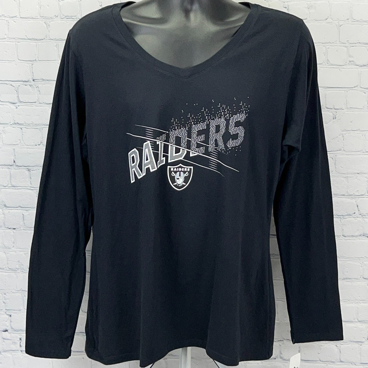 NFL Las Vegas Raiders Black Long Sleeve Shirt with Sparkling Team Logo for Fans