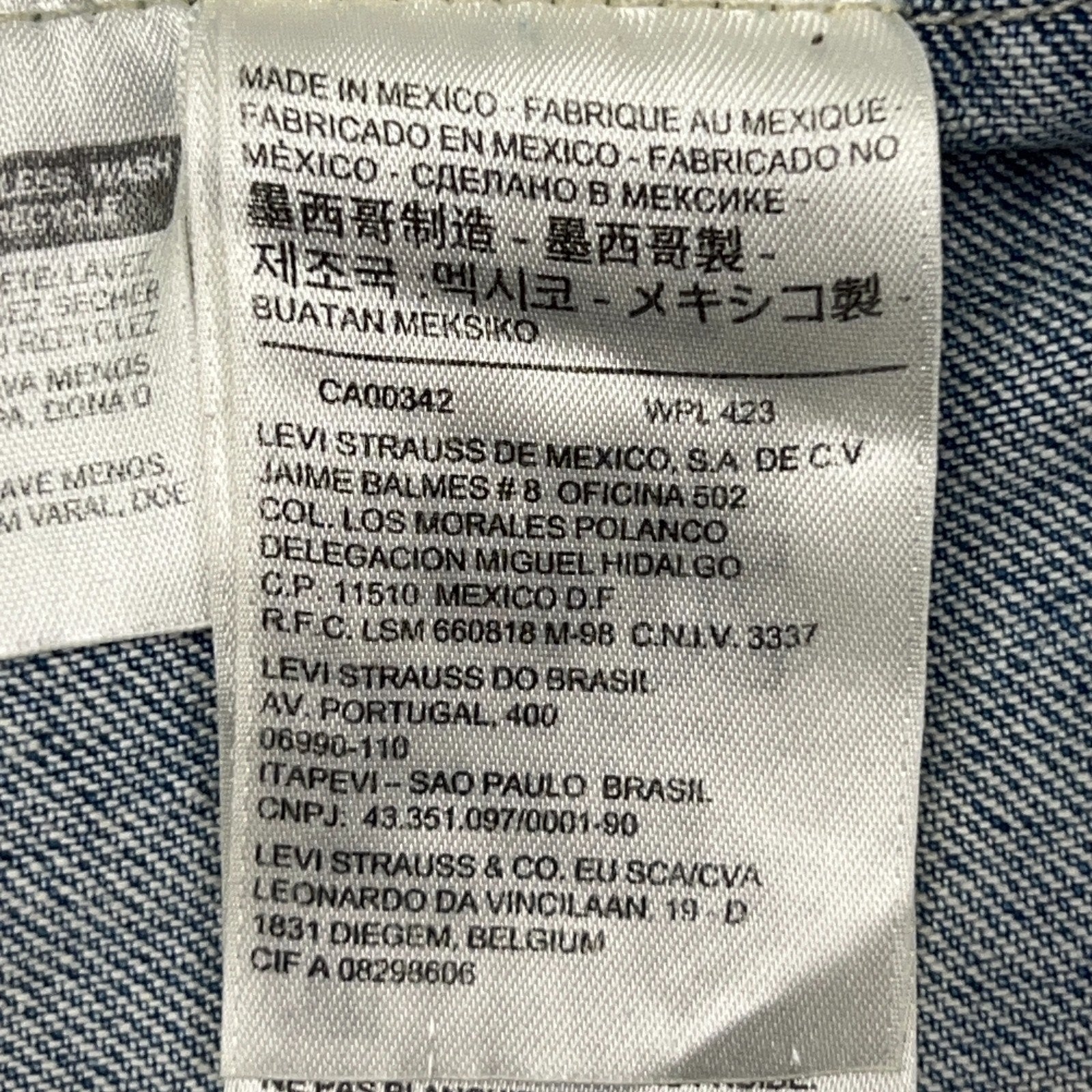 Levi's Denim Jacket in Light Blue, Size M, Front View