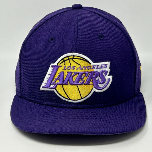 Front view of a New Era Los Angeles Lakers purple hat with embroidered logo