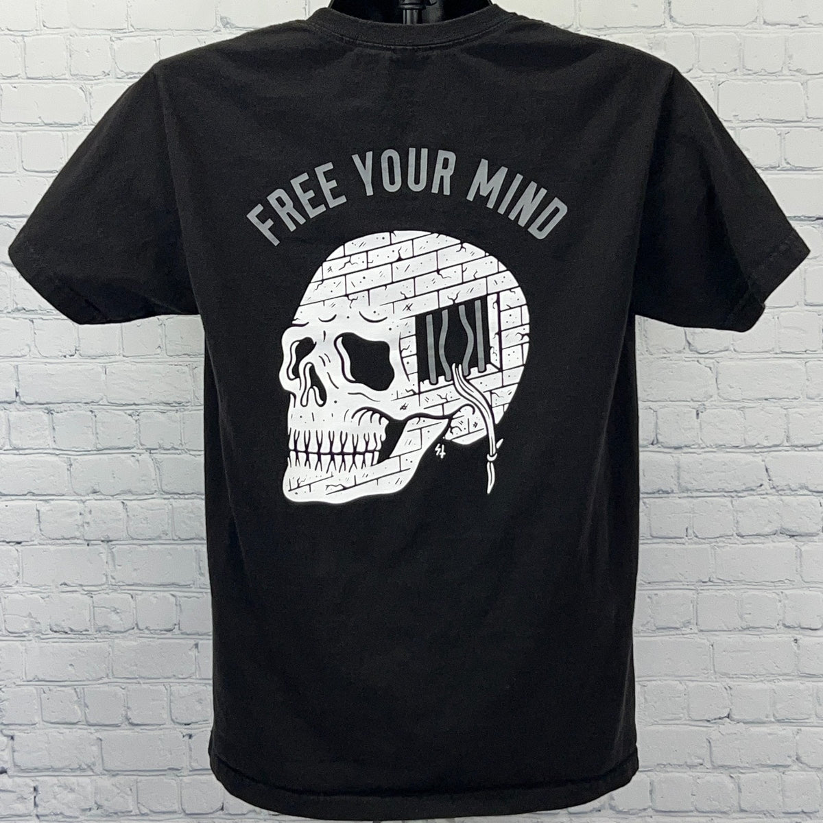 Lurking Class Sketchy Tank Black T-Shirt Medium with Skull Design and 'Free Your Mind' Graphic