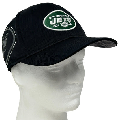 Reebok New York Jets Black Baseball Cap with Front Logo and Side Design in a Classic Fit