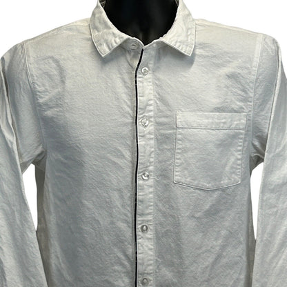 Nike SB White Button-Up Shirt in Medium Size with Chest Pocket and Front View