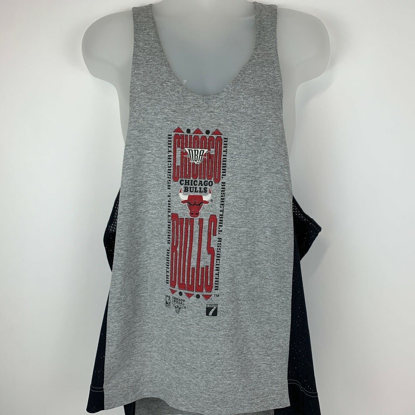 Vintage Chicago Bulls Stringer Tank Top T Shirt Mens X-Large Basketball 90s Gray