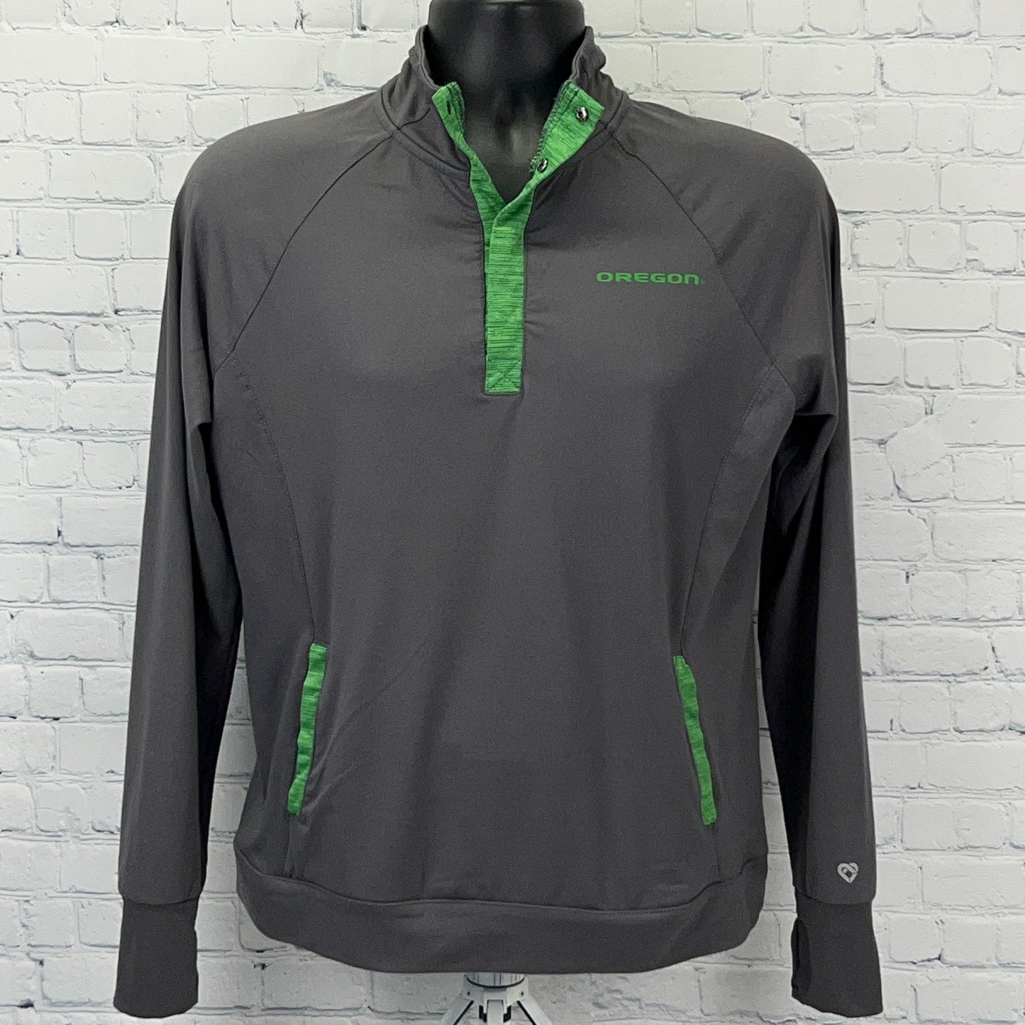 Colosseum Athletics Oregon Ducks Women's Grey Quarter-Zip Pullover with Green Details and Logo