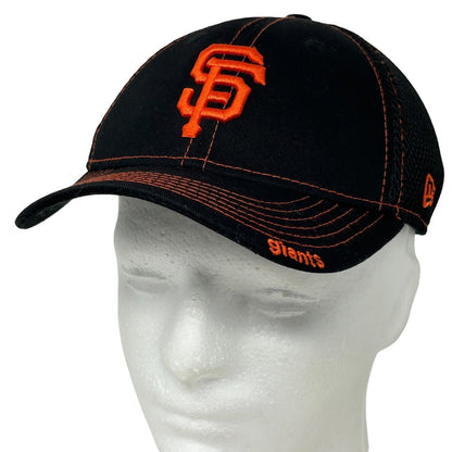Front view of New Era San Francisco Giants black hat with orange logo and stitching.