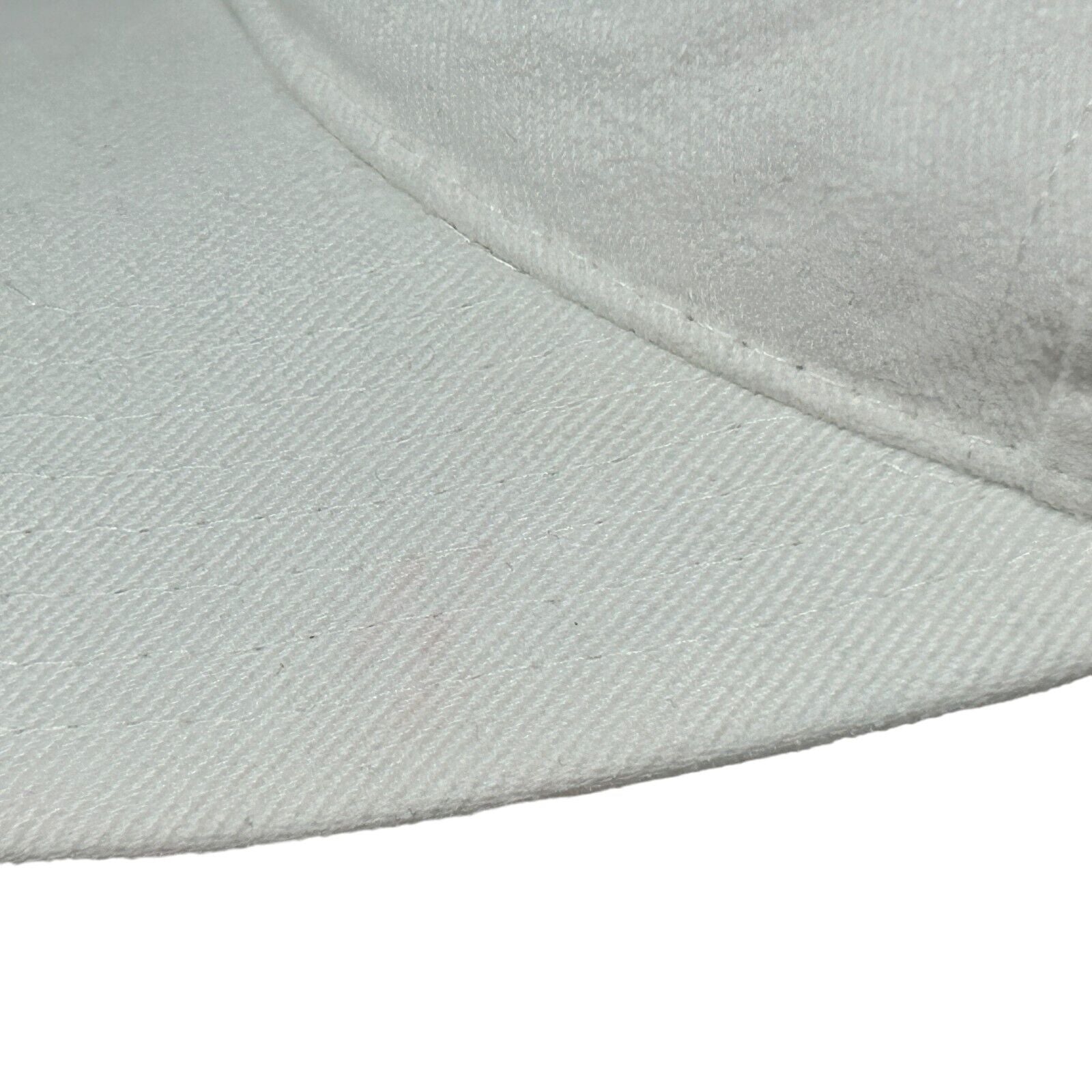 Starter Tampa Bay Buccaneers hat in white, front view, modern style