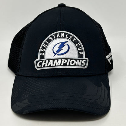 Front view of black Tampa Bay Lightning hat featuring 2021 Stanley Cup Champions logo and mesh back