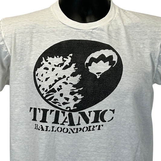 Fruit of the Loom grey T-Shirt size medium featuring a Hot Air Balloon graphic on the front
