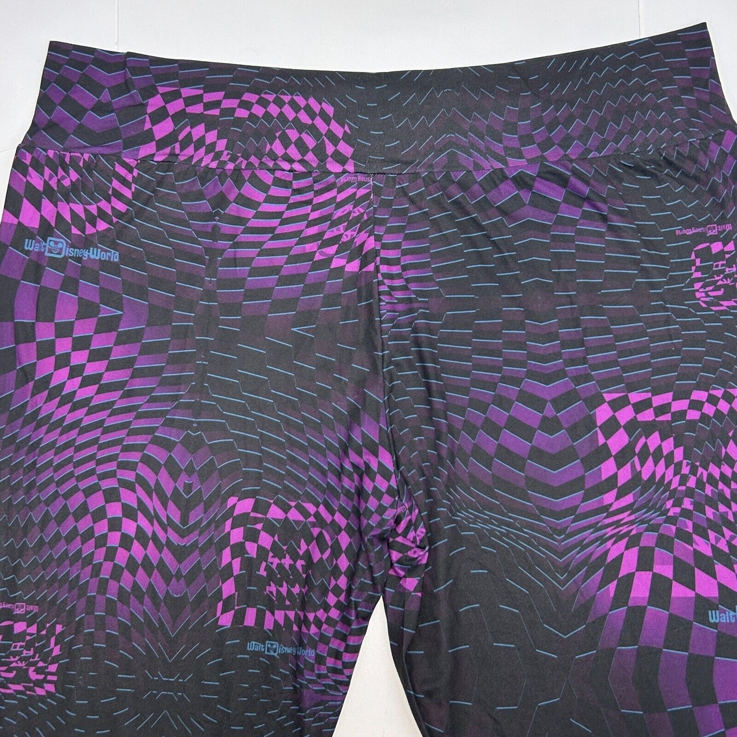 Walt Disney World Retro Glitch Leggings Womens 1X Yoga Geometric Mickey Black