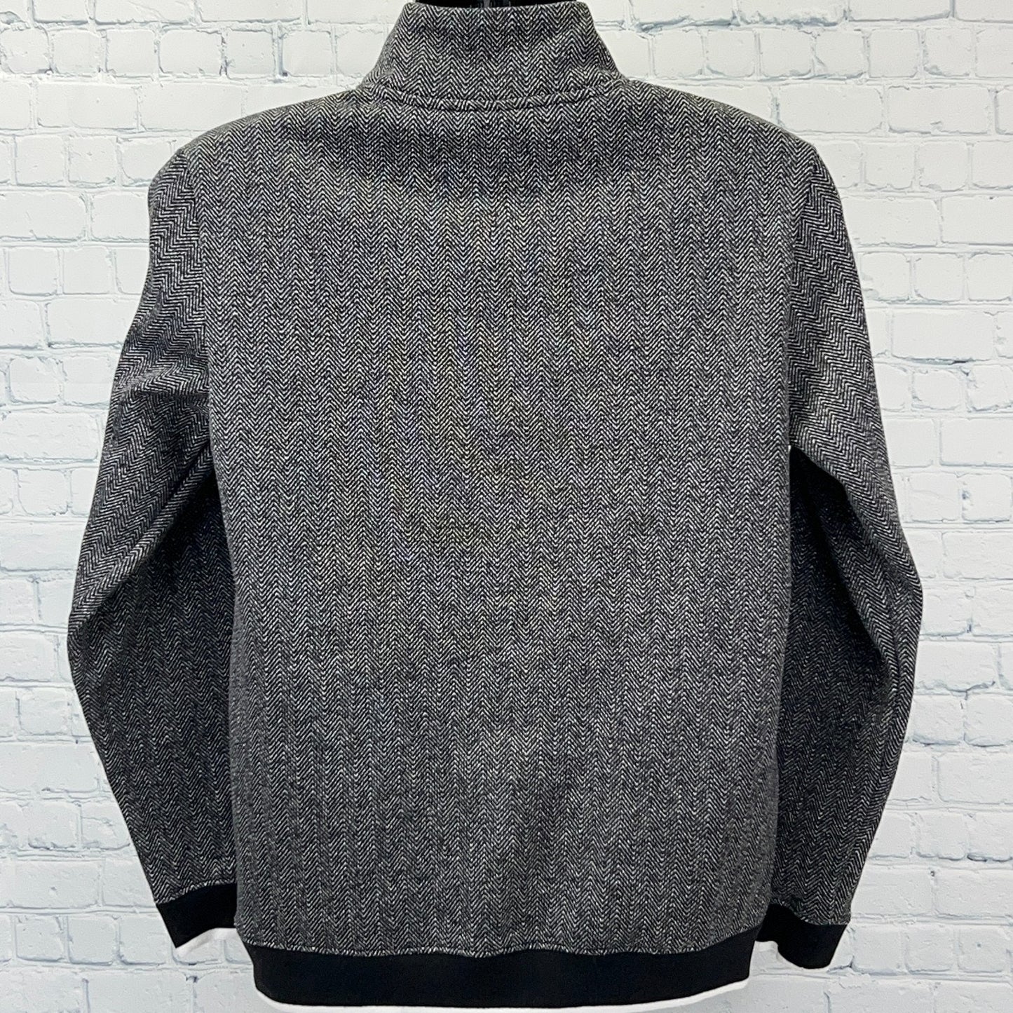 NHL Sweater in Gray Size Large Back View featuring vegas golden knights