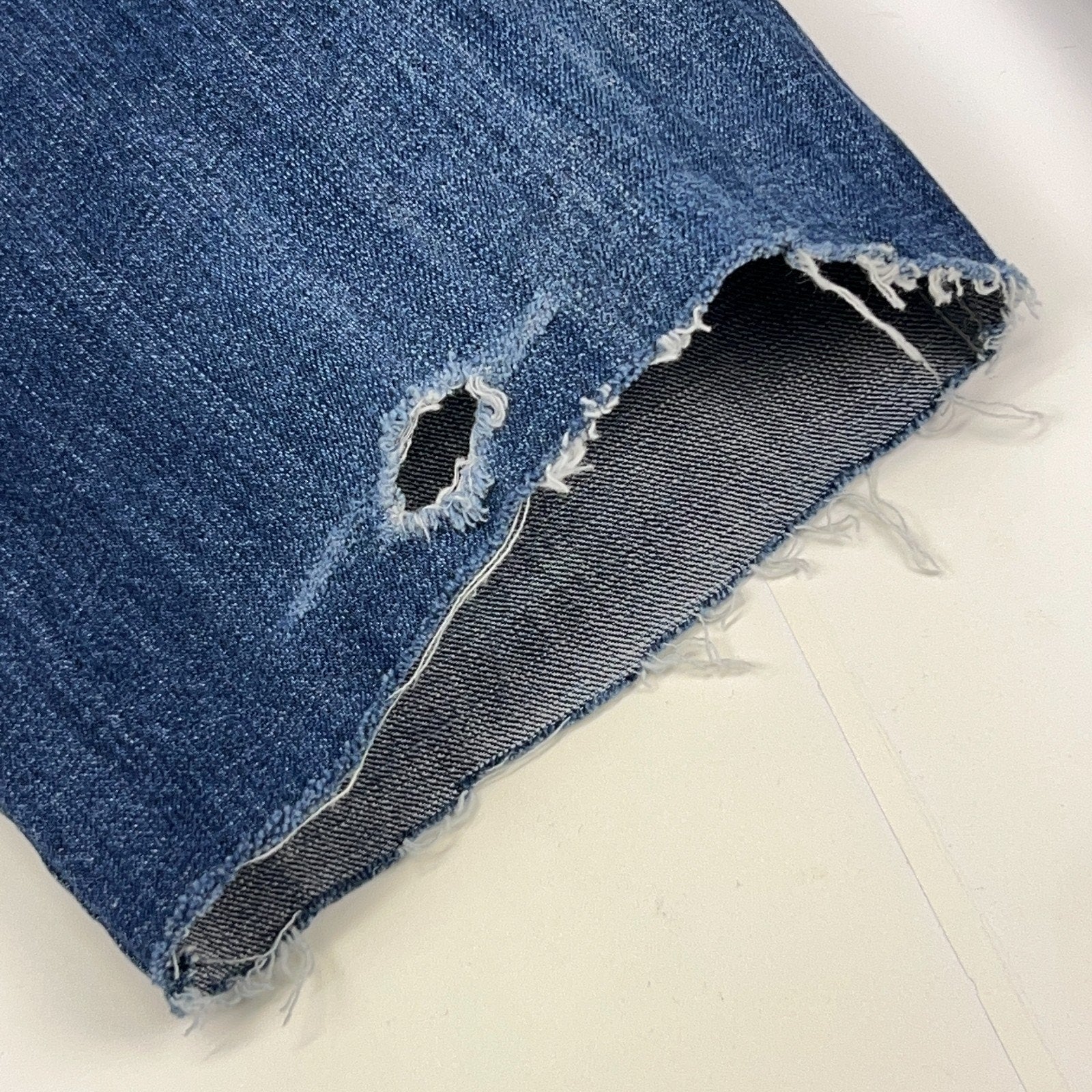 Akademiks Vintage Denim Jeans in Blue Size 32 Front View Vintage 2