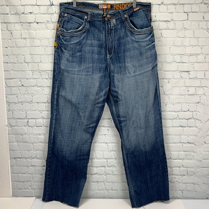 Akademiks 90s vintage denim jeans in blue size 32 front view vintage